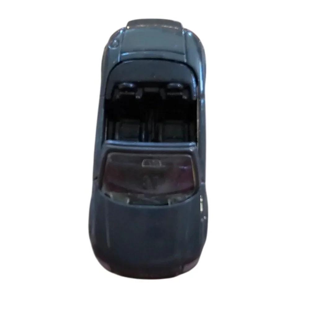 Maisto Audi TT Roadster Diecast Model Car Toy Collectible Grey Paint Black Seats